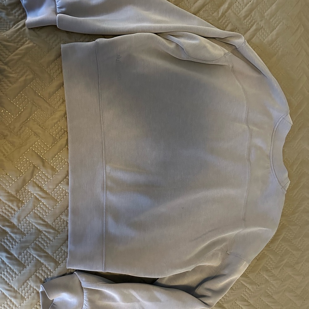 Softstreme lululemon blue sweatshirt oversized cropped crew
Size 4 - Picture 2 of 4